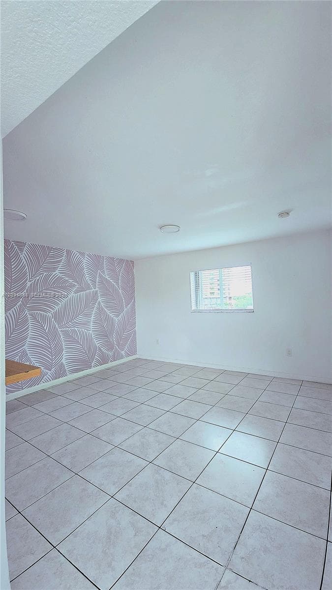 LAWRENCE ESTATE LAND CO · #11 in Miami - Photo 5