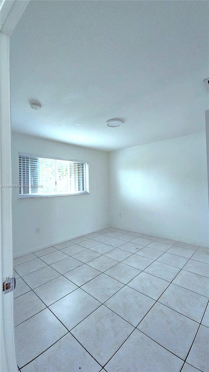 LAWRENCE ESTATE LAND CO · #11 in Miami - Photo 8