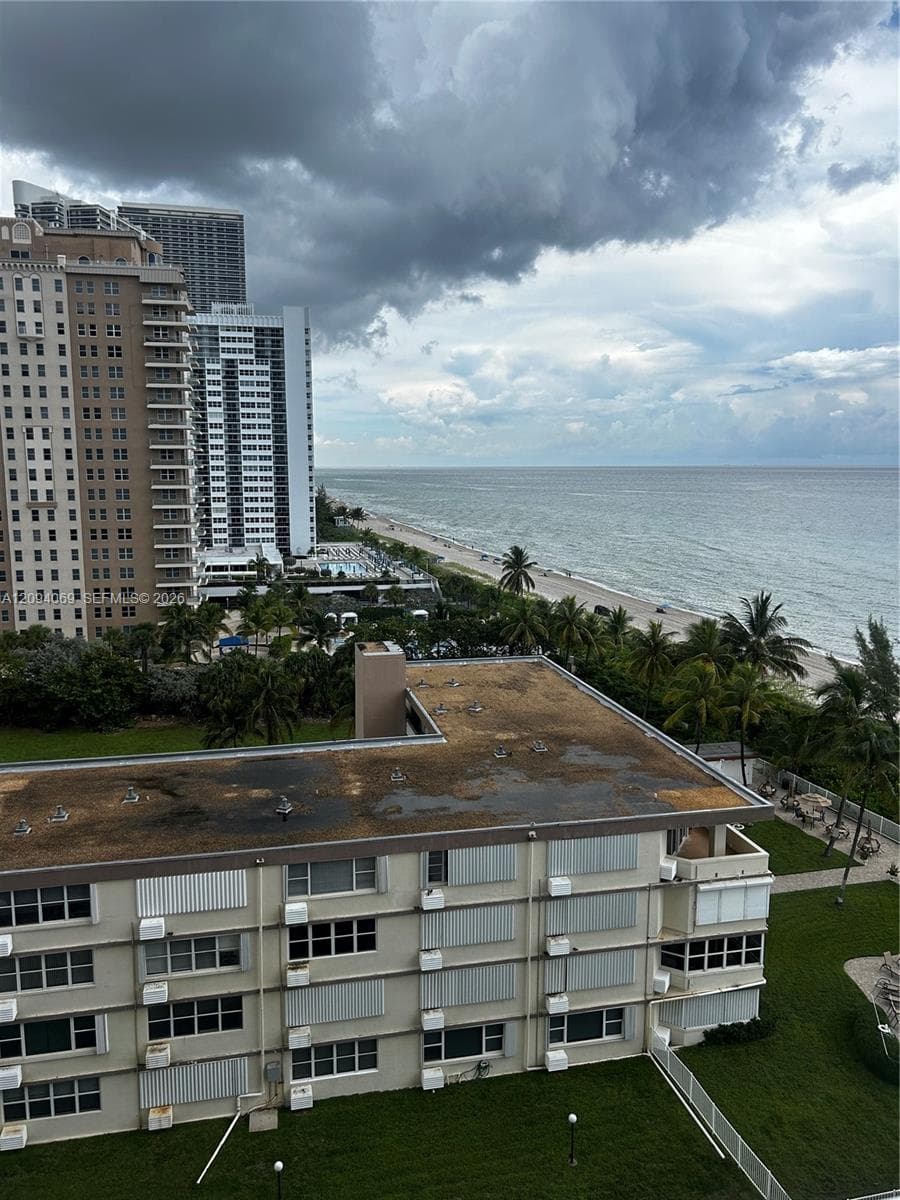 HEMISPHERES CONDO · #9K in Hallandale Beach - Photo 22