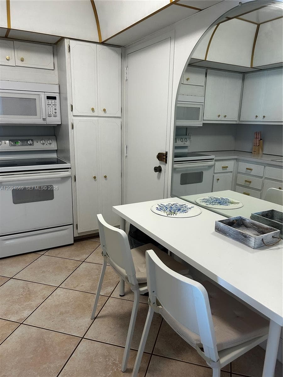 HEMISPHERES CONDO · #9K in Hallandale Beach - Photo 15