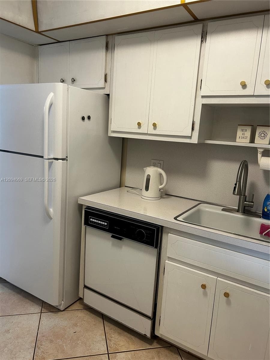 HEMISPHERES CONDO · #9K in Hallandale Beach - Photo 19