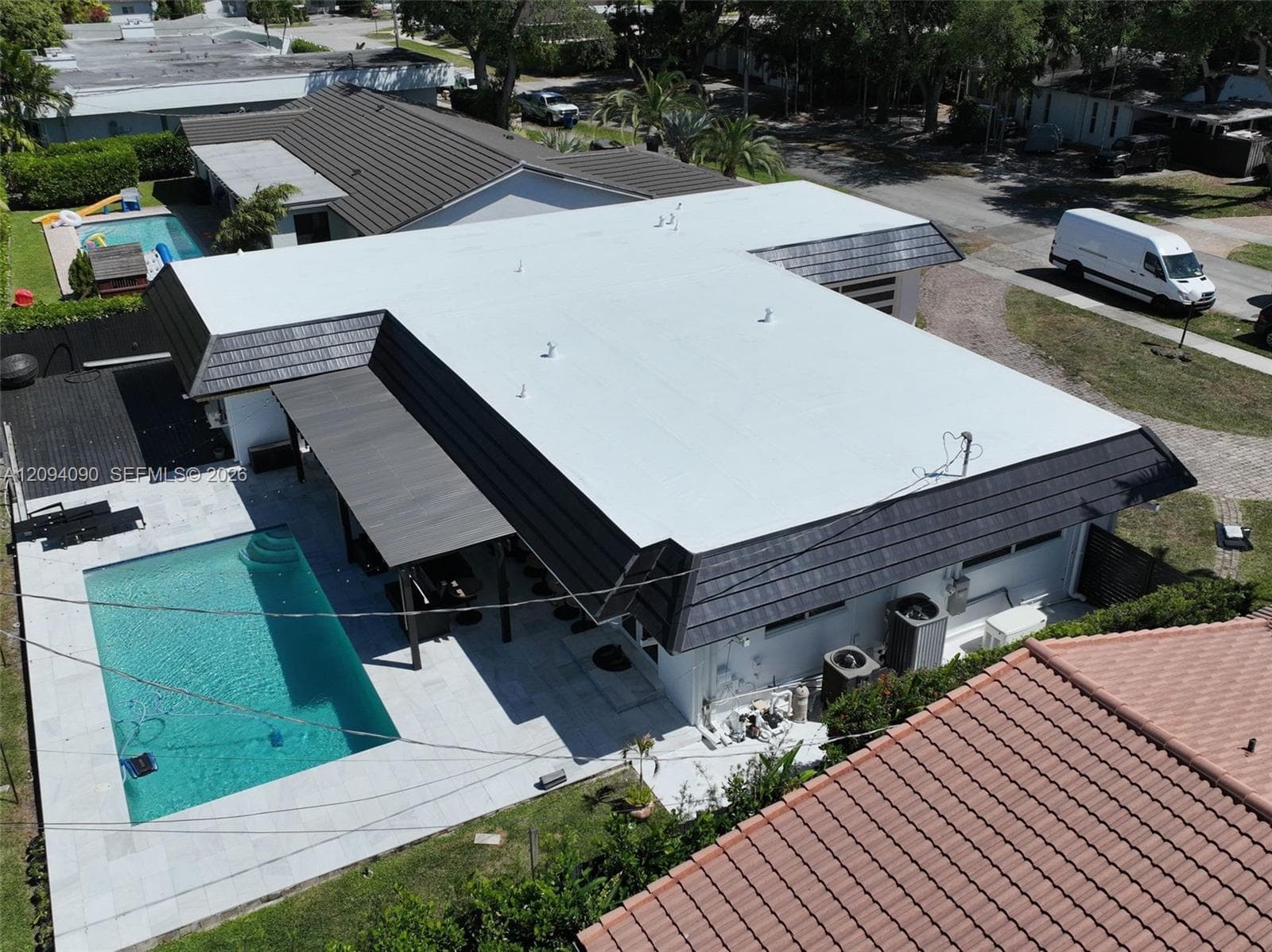New pool and pool deck