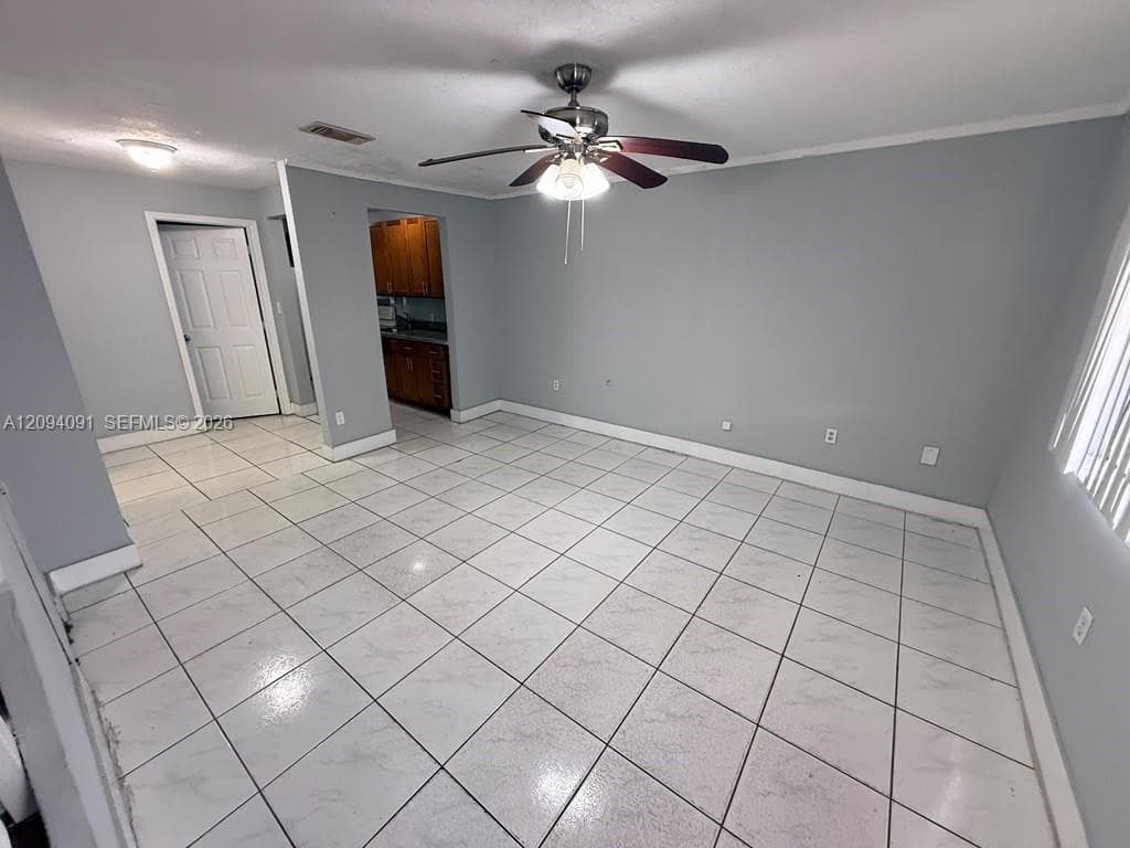 633 W 68th St #633 photo 5