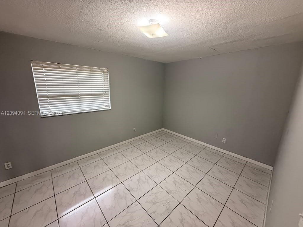 633 W 68th St #633 photo 8