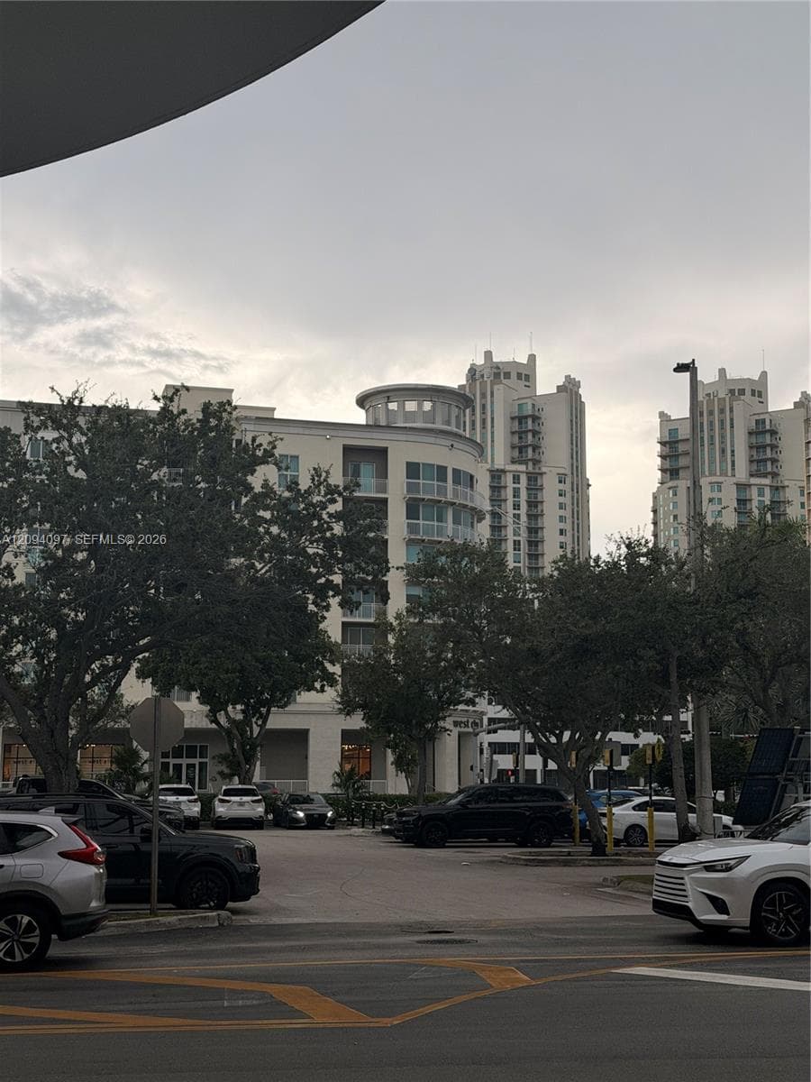 DOWNTOWN DADELAND CONDO N · #B502 in Miami - Photo 1