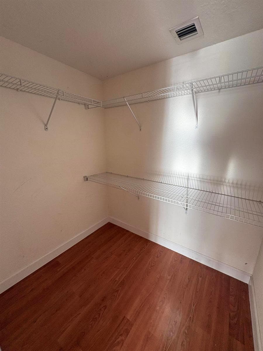 Closet 2