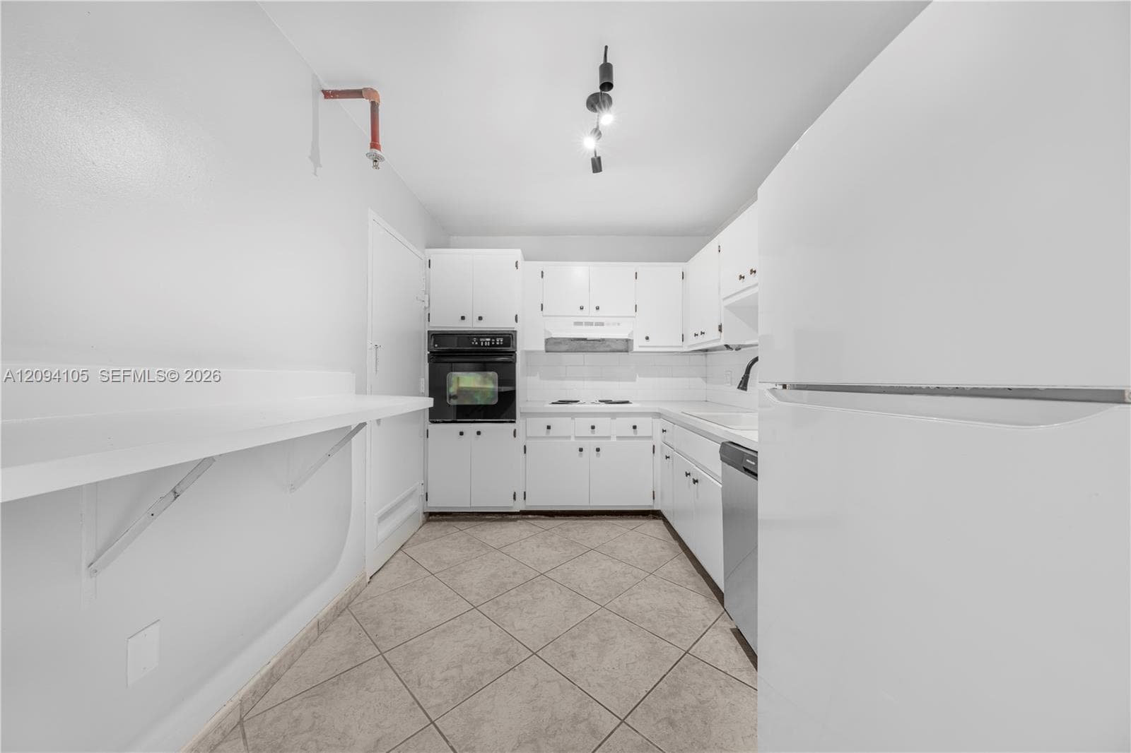 COASTAL TOWERS CONDO · #1427 in Sunny Isles Beach - Photo 6