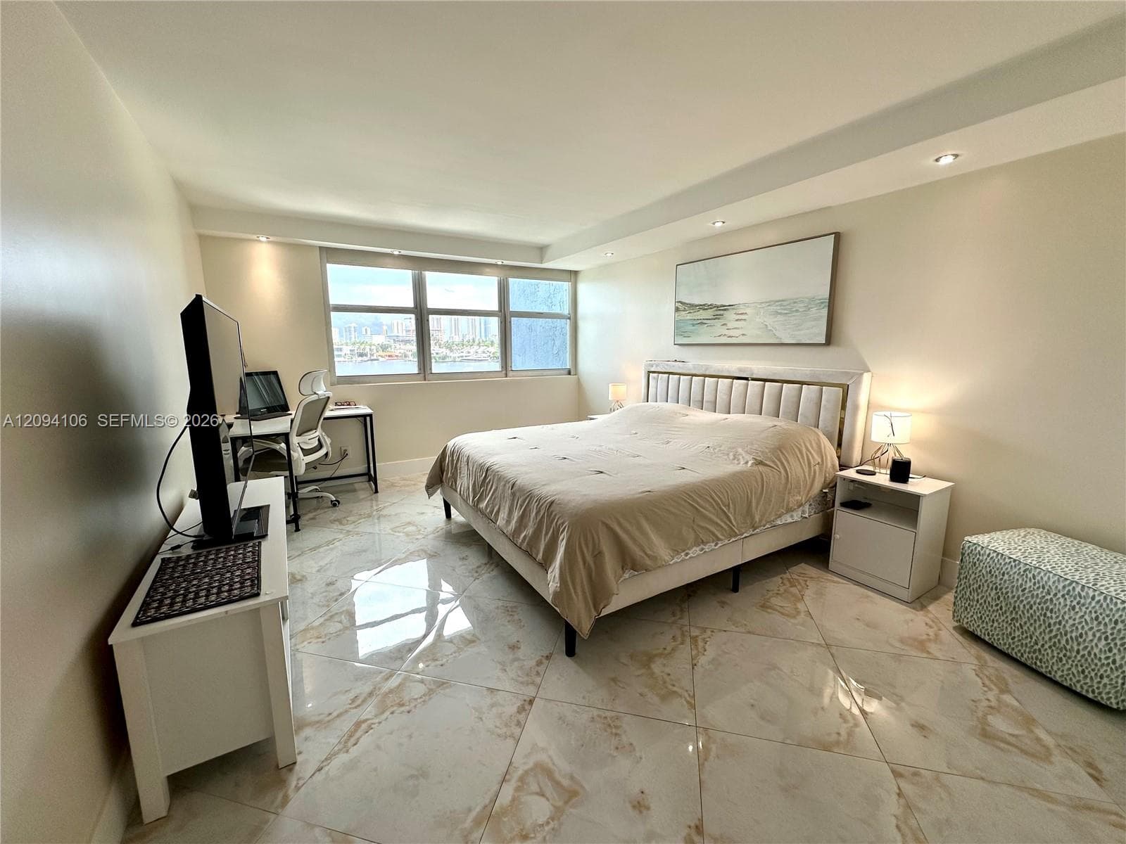 REEF EAST CONDO · #5D in North Miami Beach - Photo 17