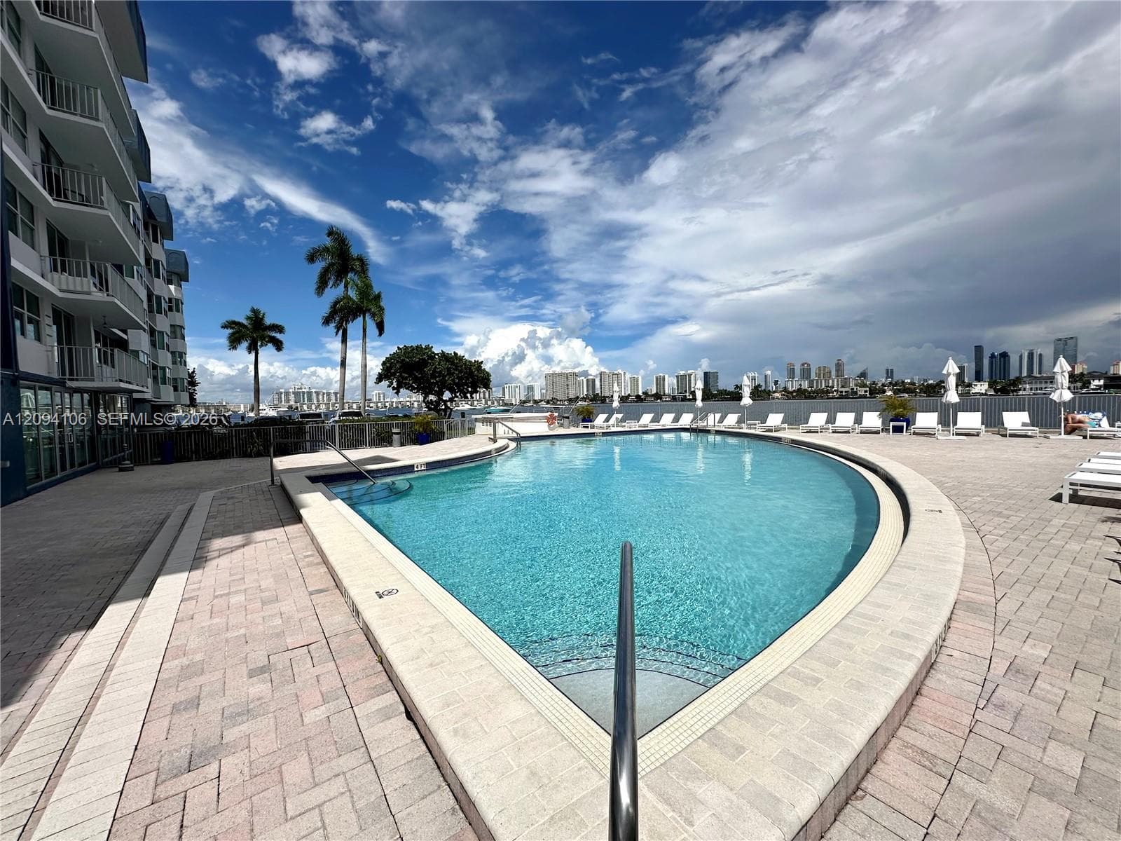 REEF EAST CONDO · #5D in North Miami Beach - Photo 22