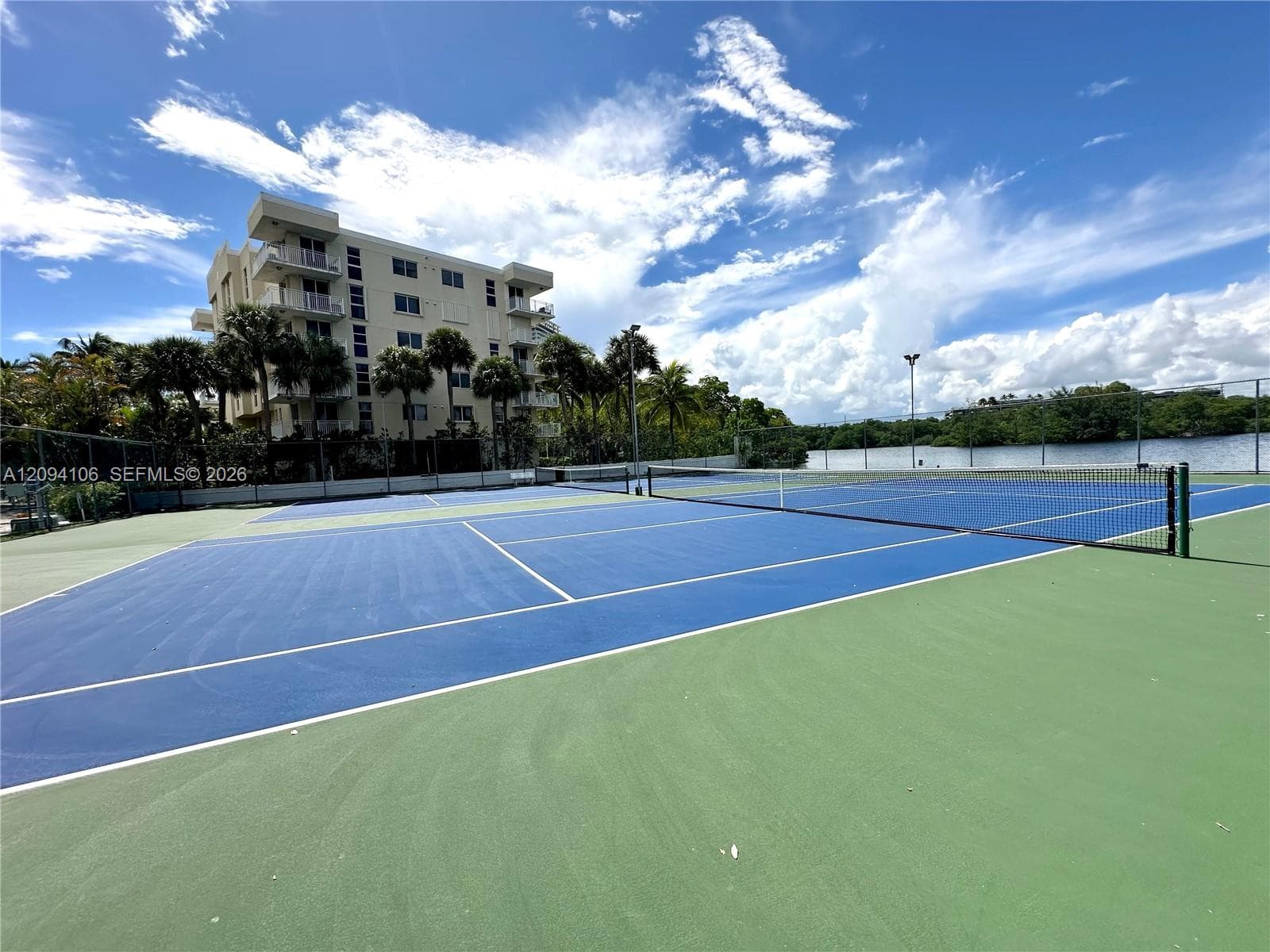 REEF EAST CONDO · #5D in North Miami Beach - Photo 35