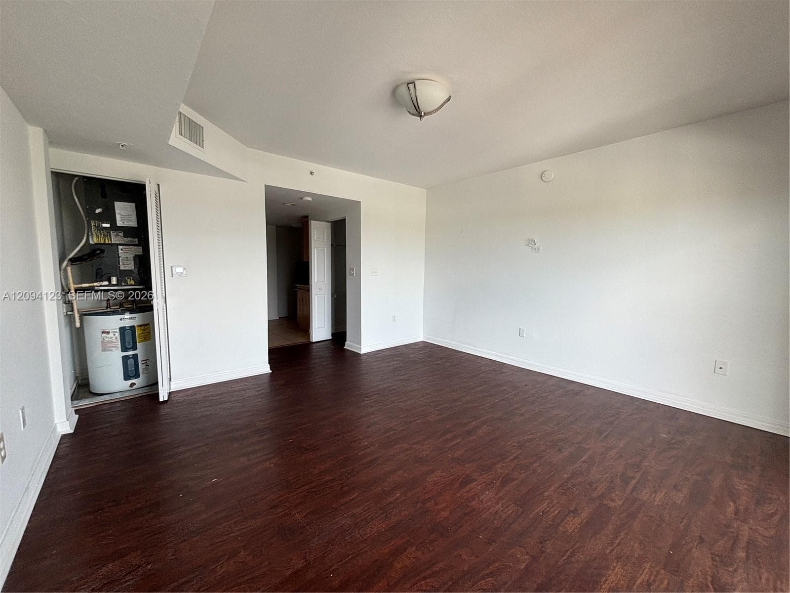 KEYSTONE PARK CONDO · #813 in Miami - Photo 3