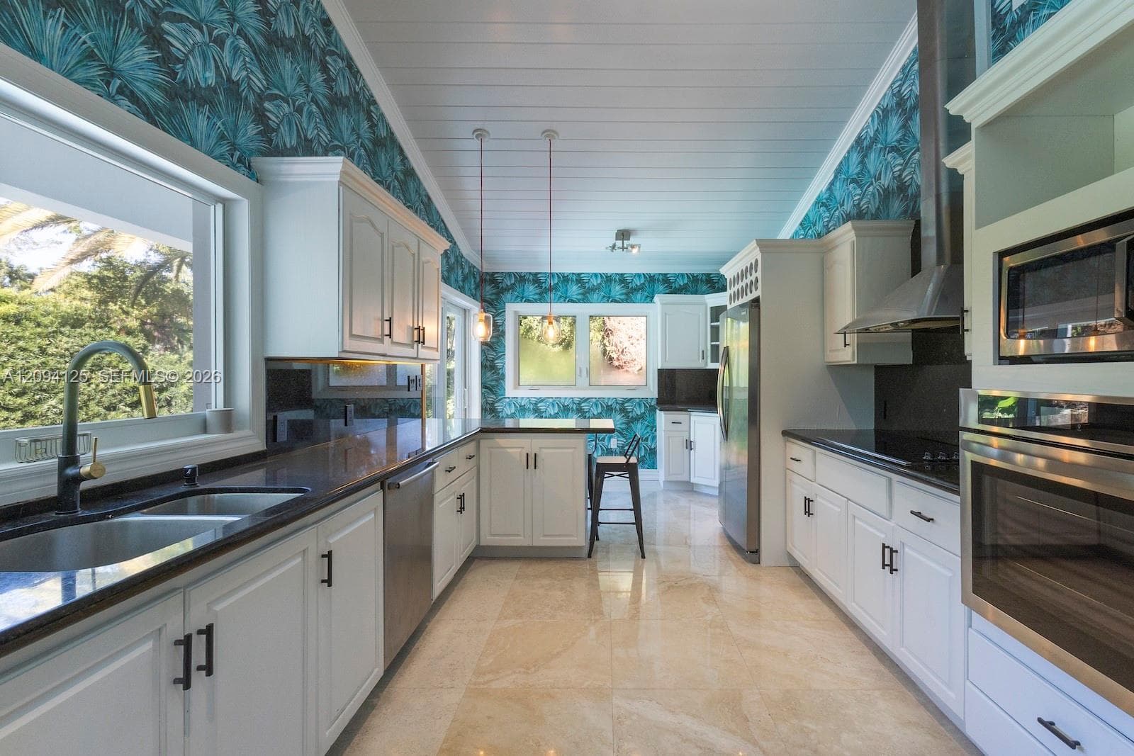 4404 Alhambra Cir photo 13