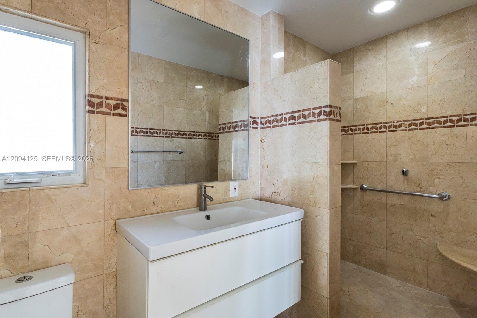 4404 Alhambra Cir photo 32