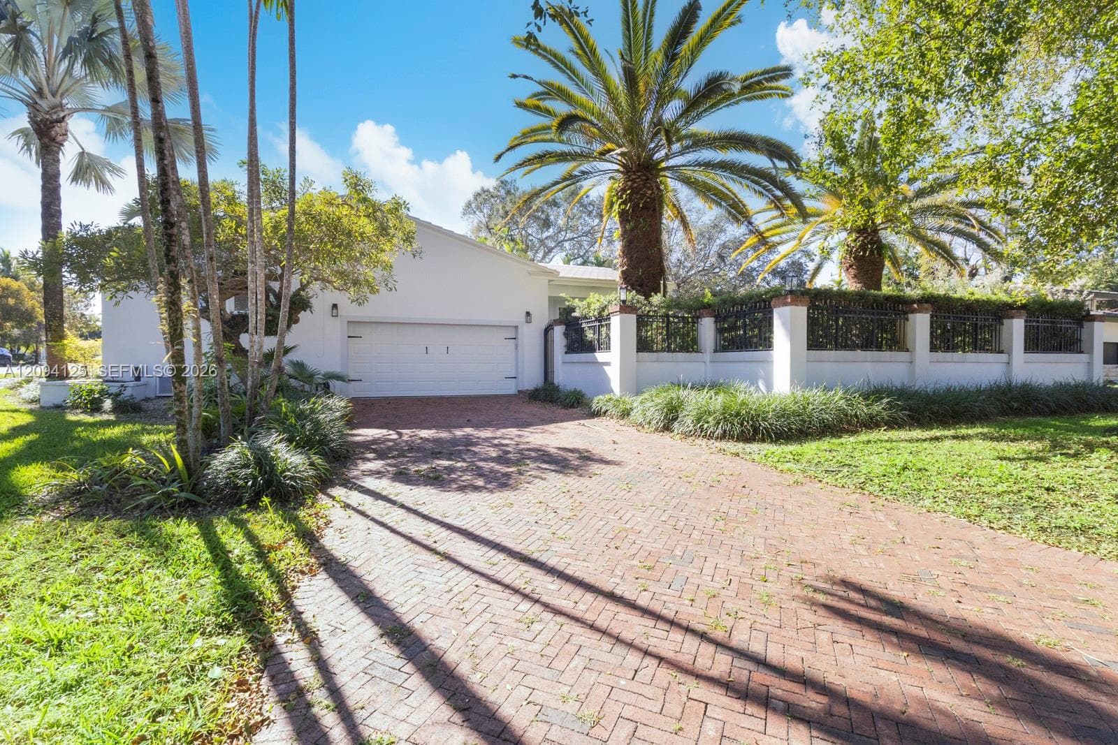 4404 Alhambra Cir photo 5