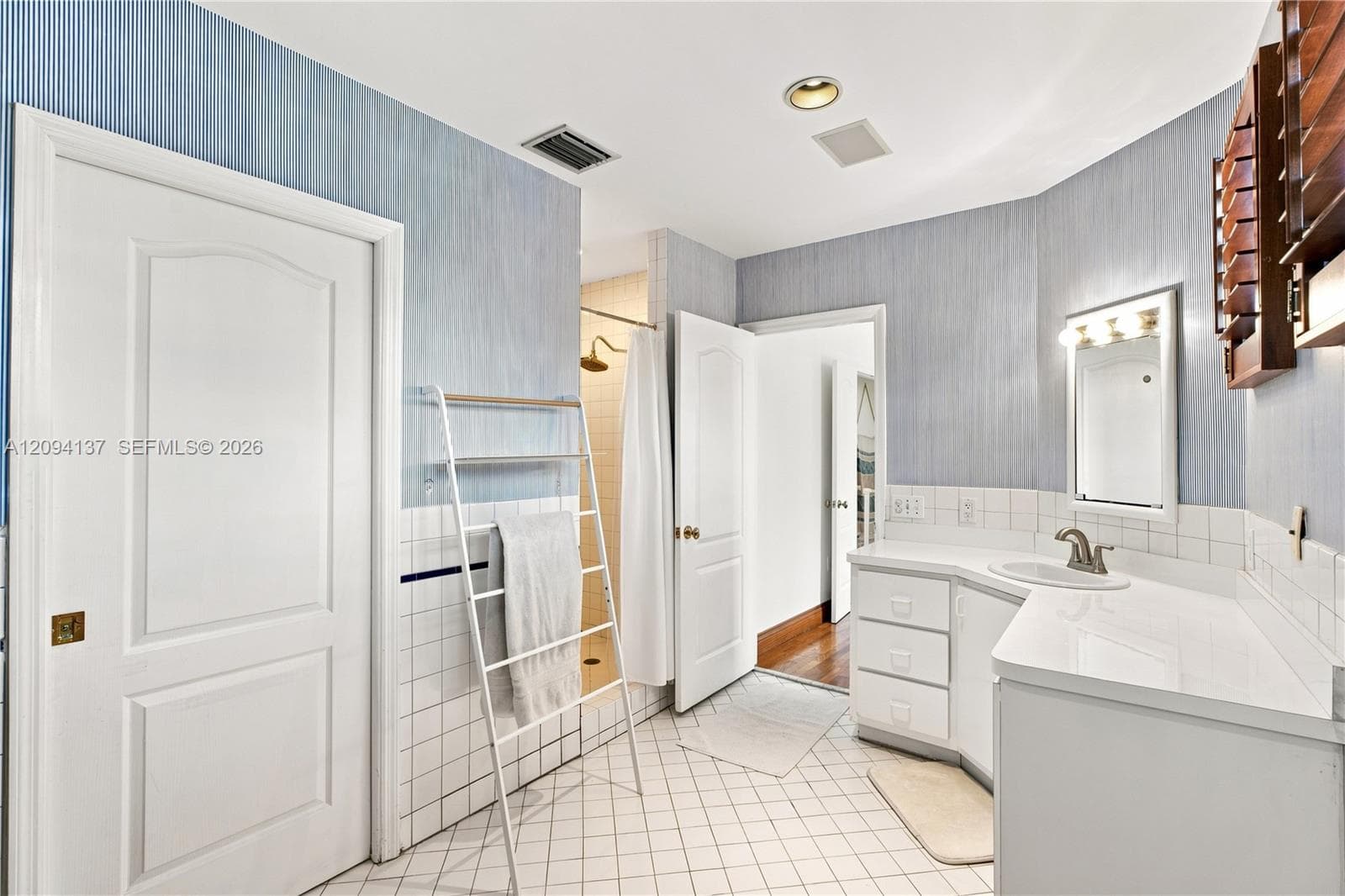 3141 Peachy St #12 photo 22