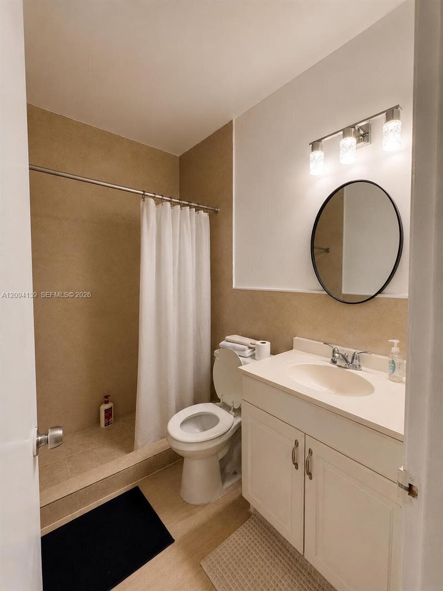 Pasadena Gardens · #226 in Hallandale Beach - Photo 7