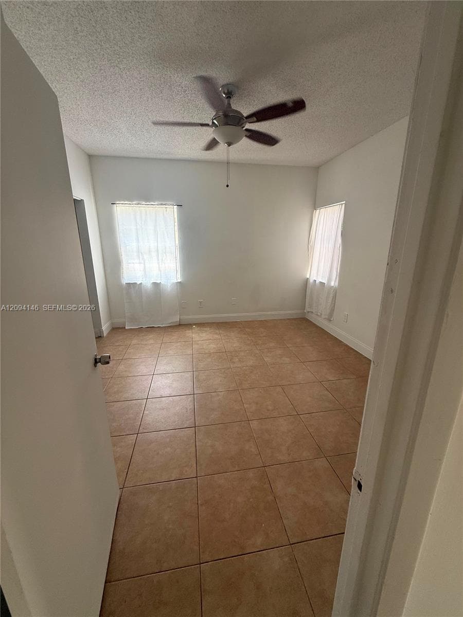 LA HACIENDA COUNTRY CLUB · #F in Hialeah - Photo 5