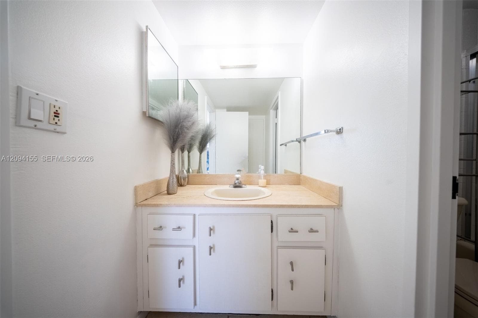 OLYMPUS CONDO PHASE · #225 in Hallandale Beach - Photo 8