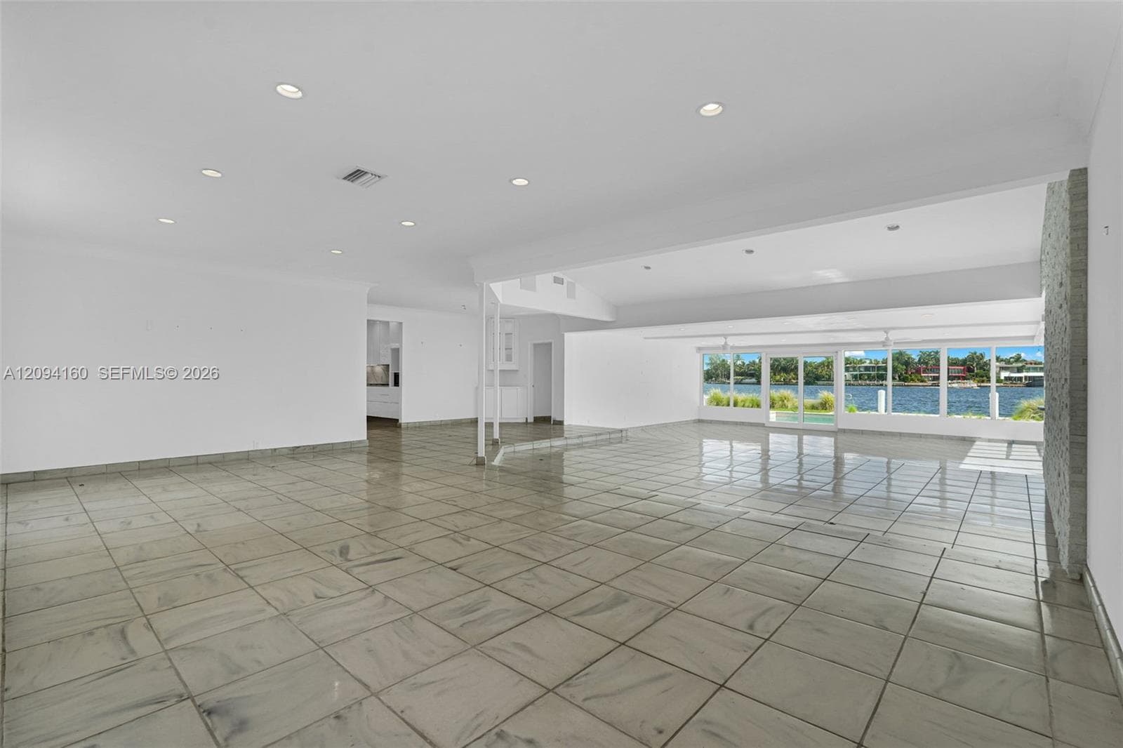 205 N Hibiscus Dr photo 16