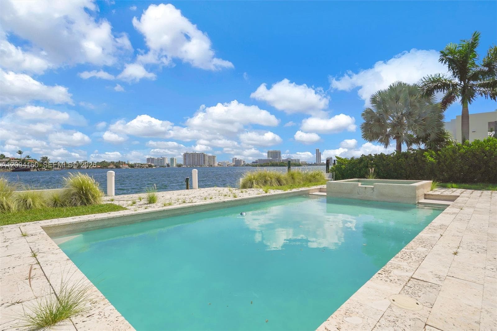 205 N Hibiscus Dr photo 5
