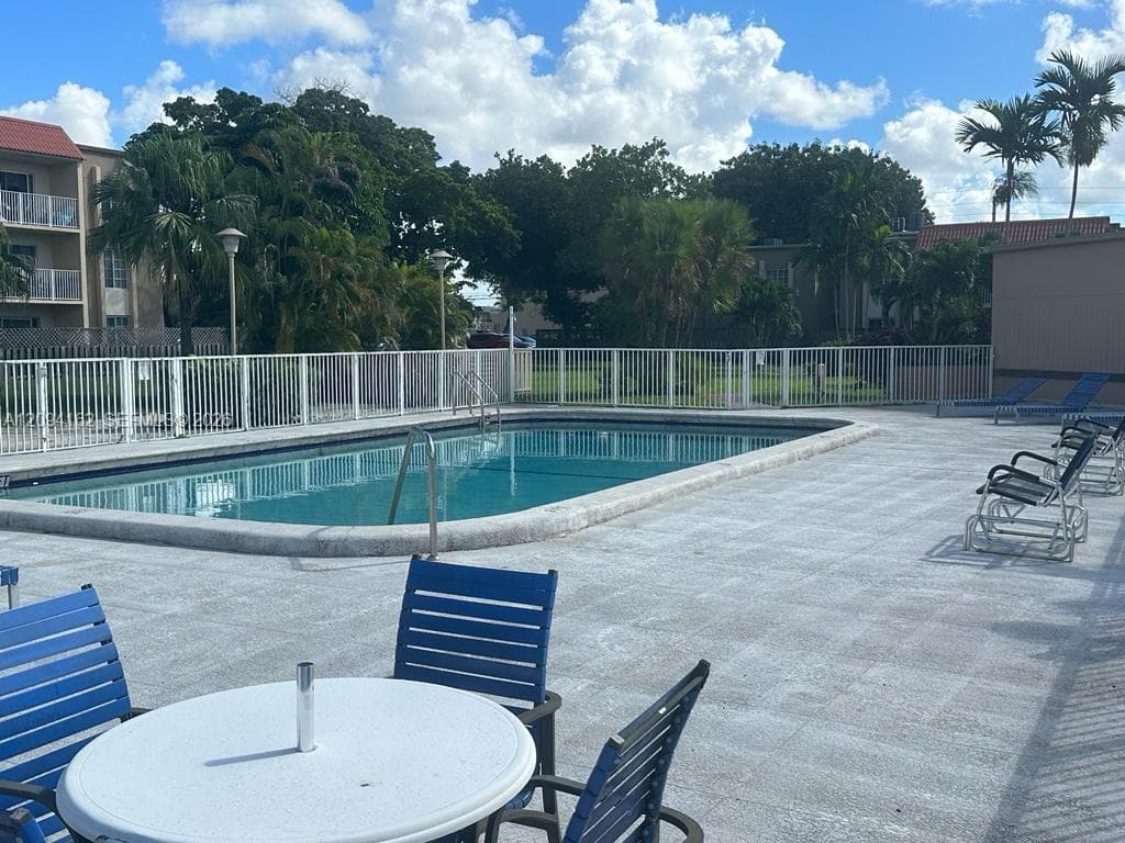 DORAL GARDENS II CONDO · #306 in Doral - Photo 13