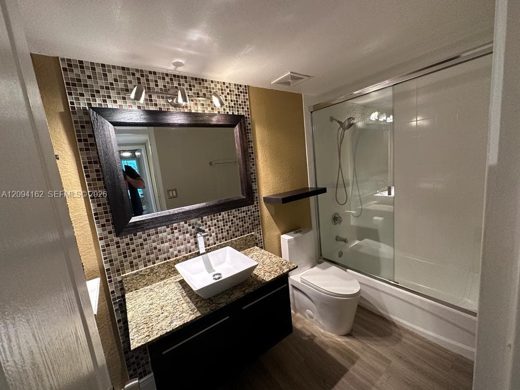 DORAL GARDENS II CONDO · #306 in Doral - Photo 8