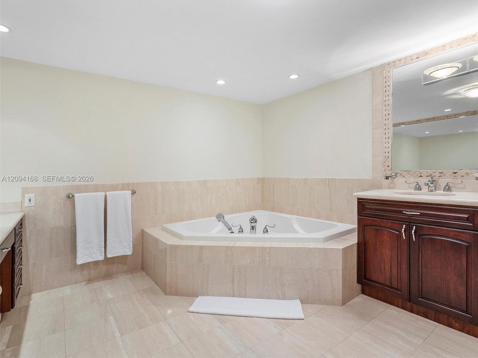 Bal Harbour 101 · #402 in Bal Harbour - Photo 36