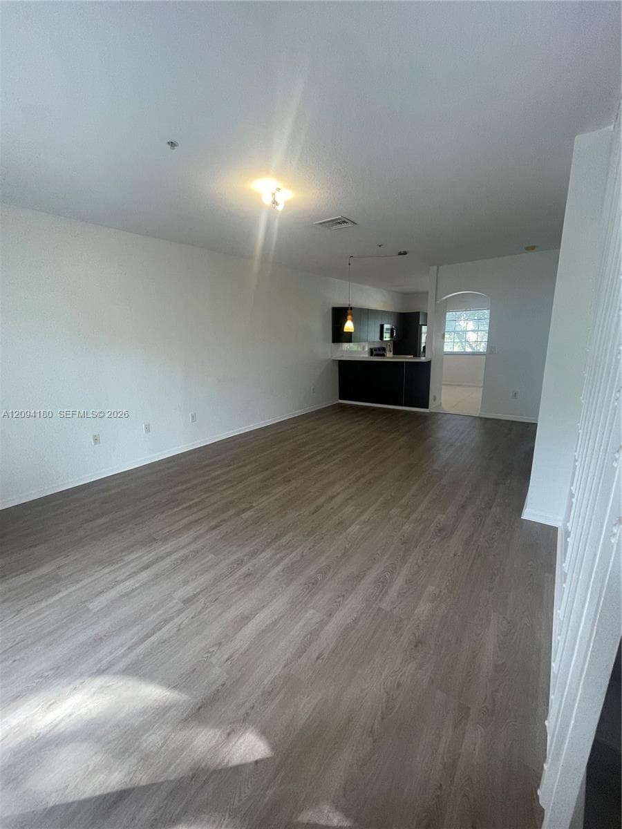 LAS BRISAS AT DORAL CONDO · #202 in Doral - Photo 5