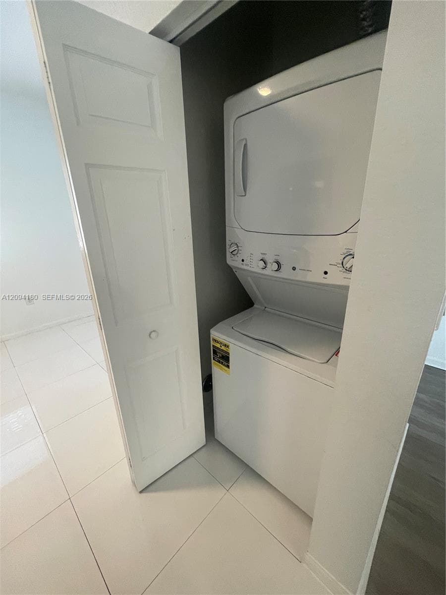 LAS BRISAS AT DORAL CONDO · #202 in Doral - Photo 4