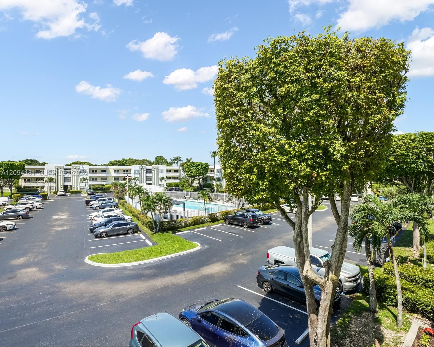 PALM COVE COND · #305 in Miami - Photo 27