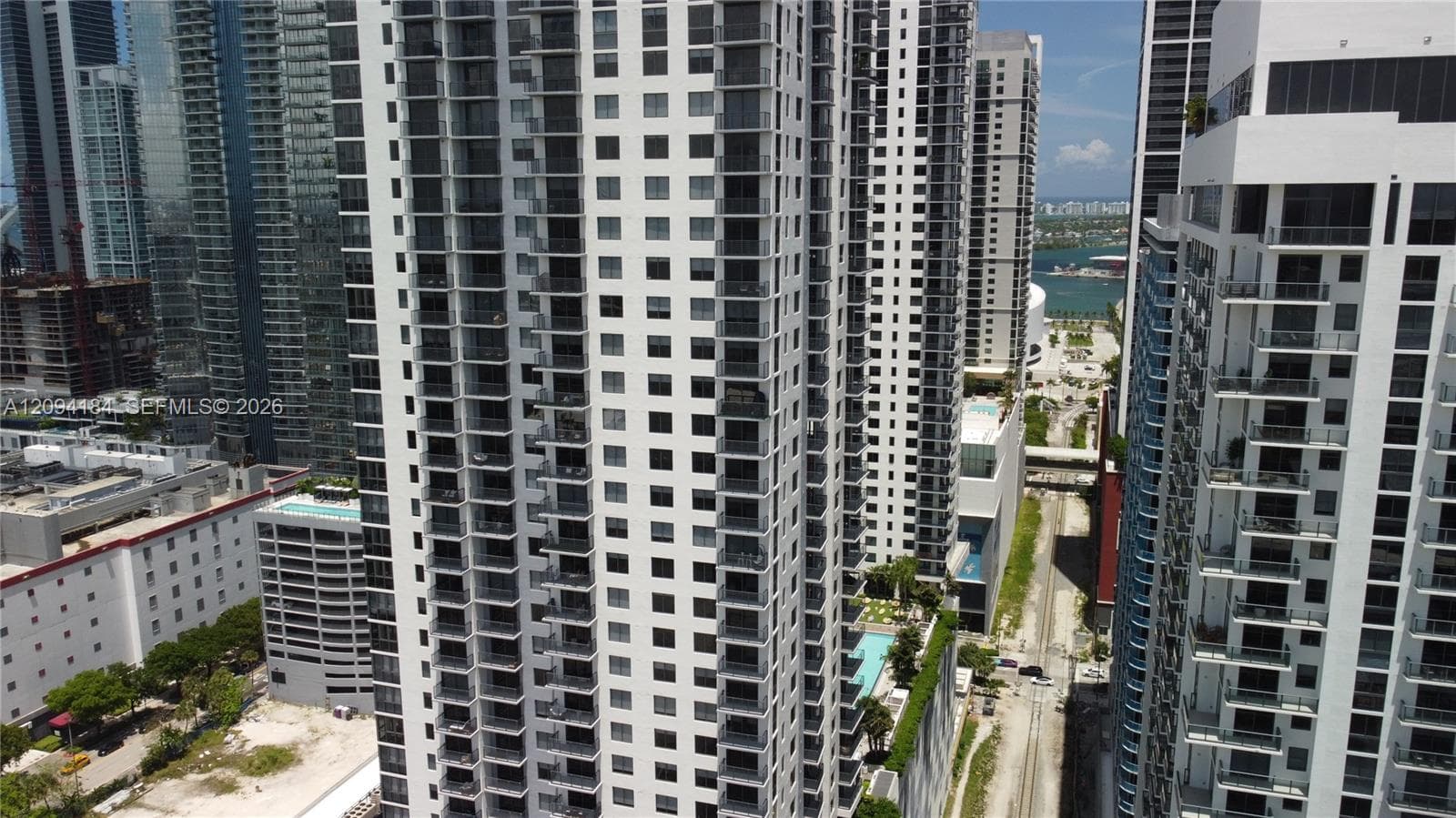 Flow House Miami · #1810 in Miami - Photo 32