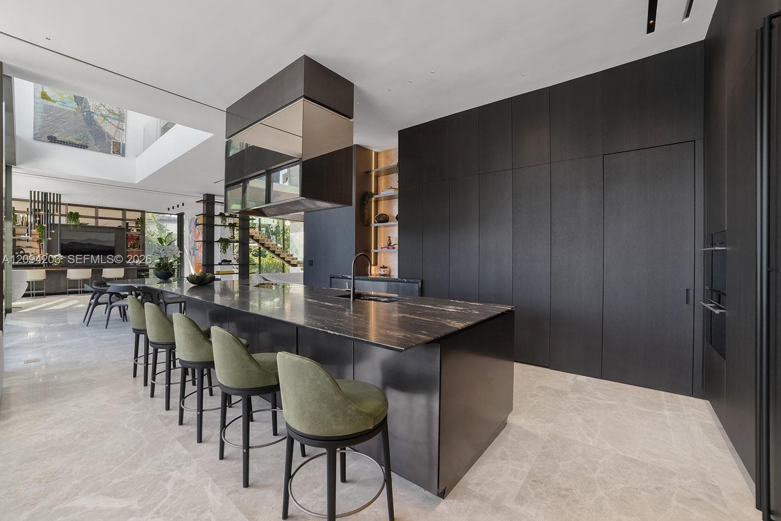 217 E Rivo Alto Dr photo 27