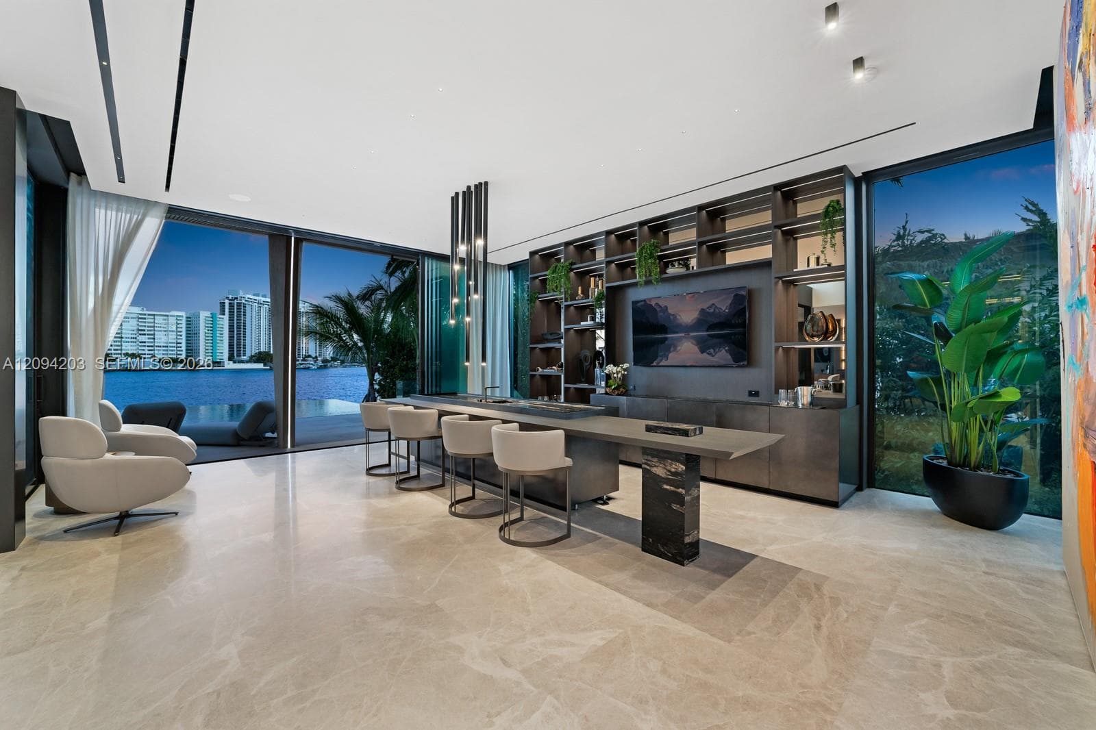 217 E Rivo Alto Dr photo 33