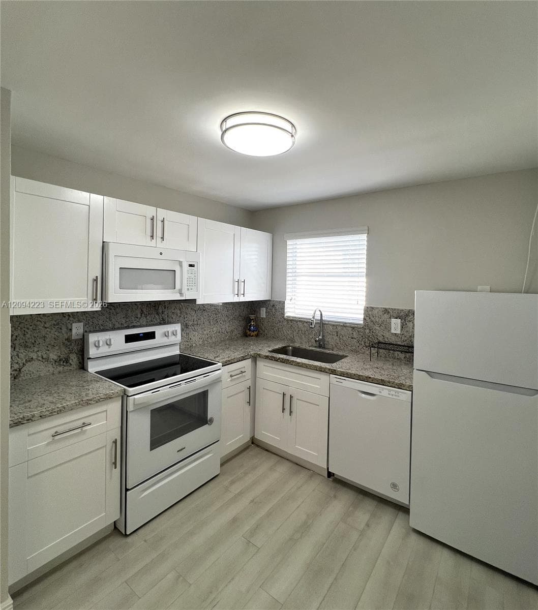 PENN STAR CONDO · #304 in Miami Beach - Photo 4