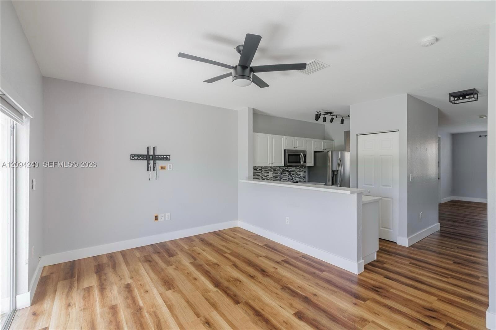 3370 NE 13th Cir Dr # 20 #106-20 photo 6