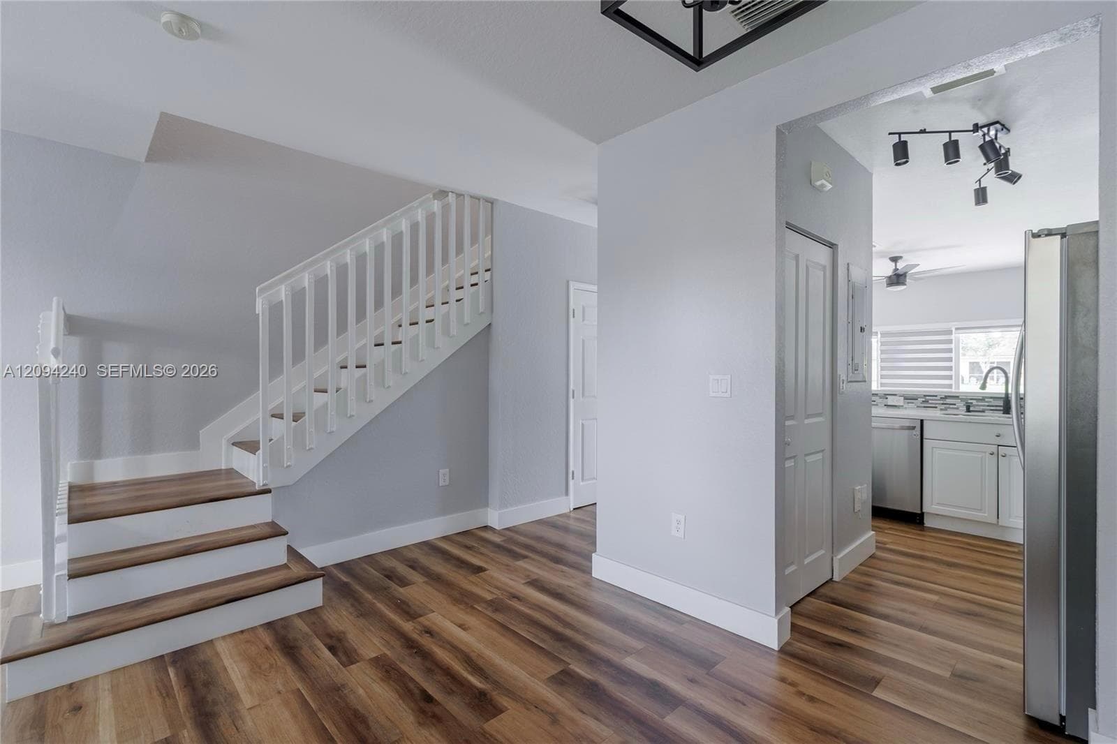 3370 NE 13th Cir Dr # 20 #106-20 photo 4