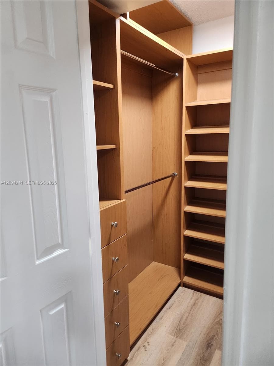 LOS SUENOS CONDO · #F202 in Hialeah - Photo 10