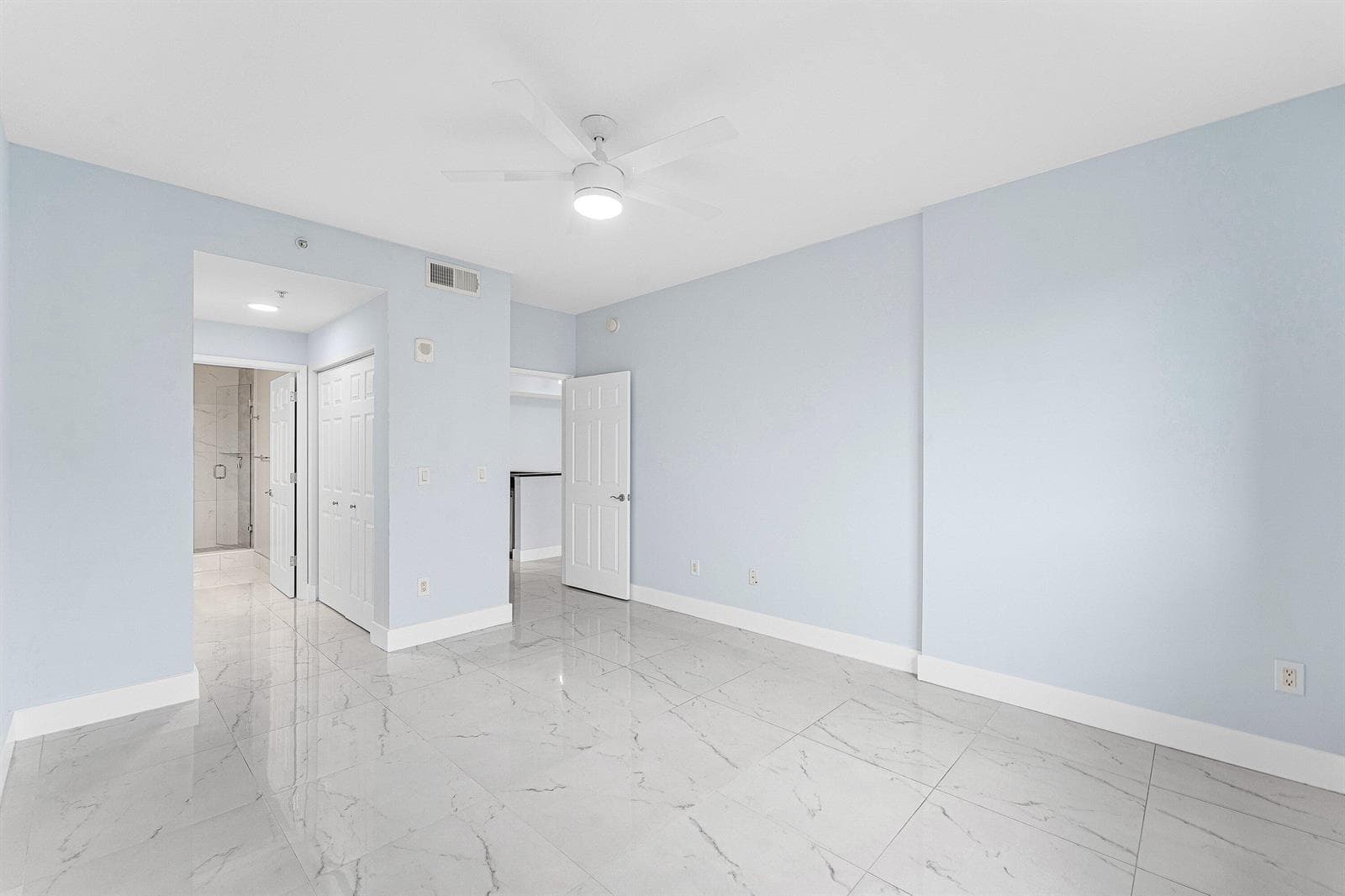 014-233SouthFederalHighway-605-BocaRaton