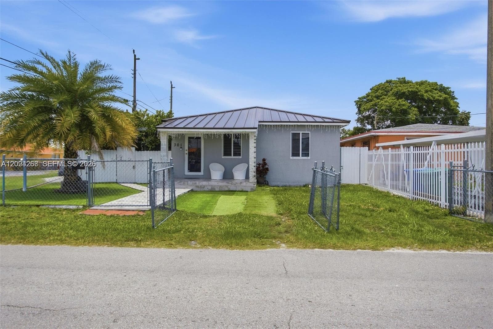 301 SW 36th Ave photo 4