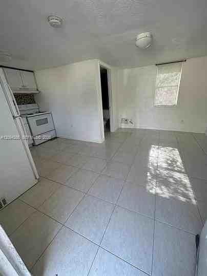 145 NW 42nd St #2 photo 5
