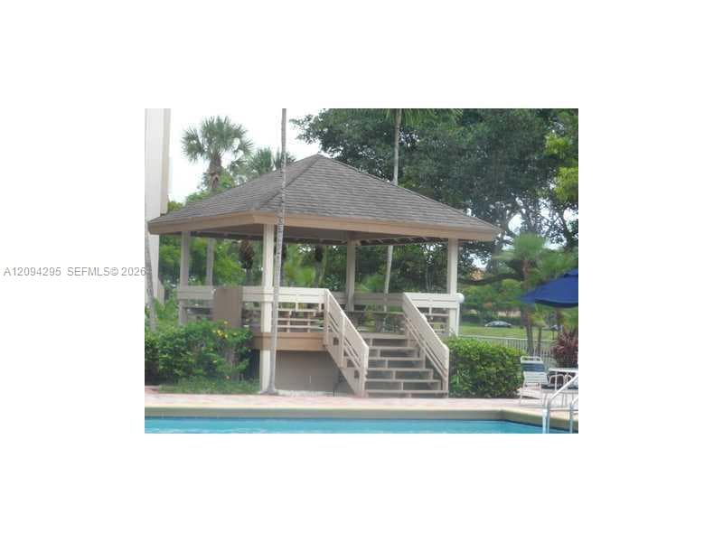 Swimming Pool/Hot Tub/Sauna