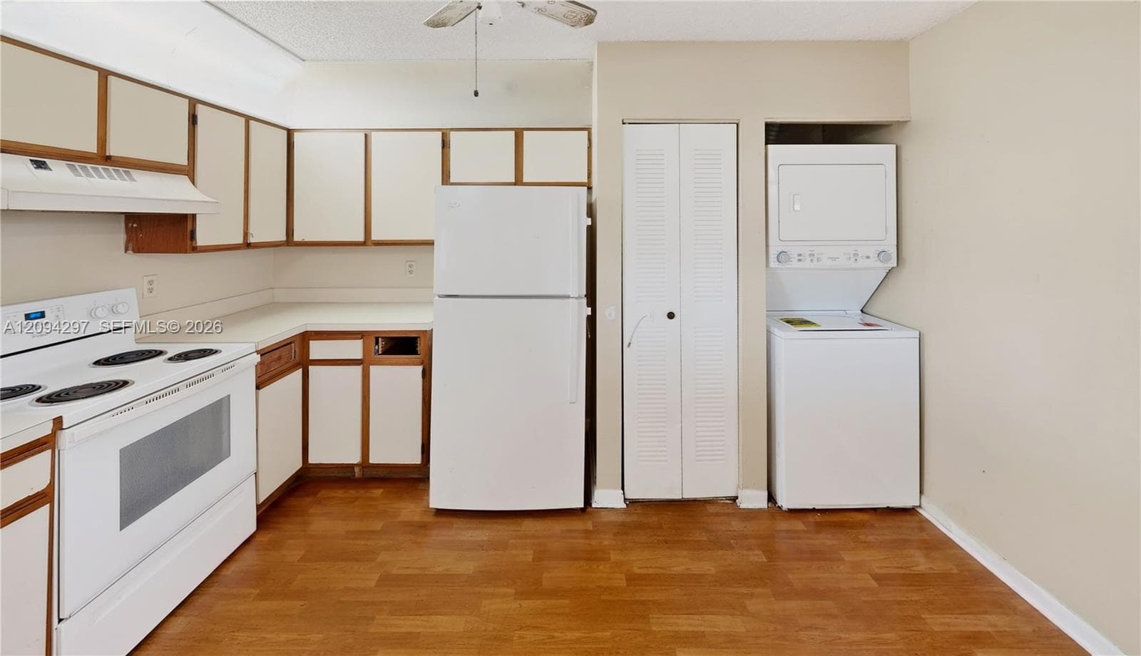 LAKESHORE CONDO 6 · #889E in Homestead - Photo 20