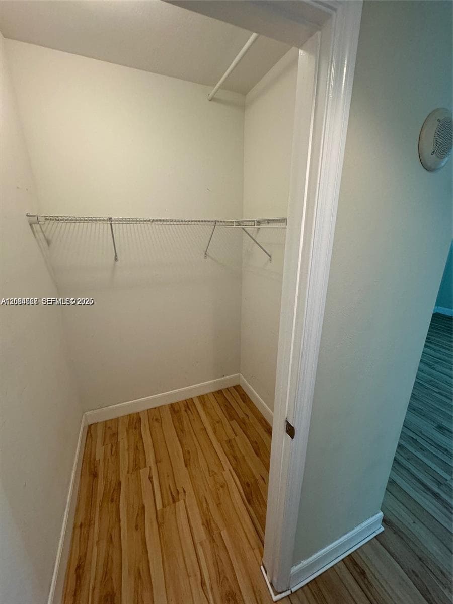THE OAKS I CONDO · #701 in North Miami - Photo 11