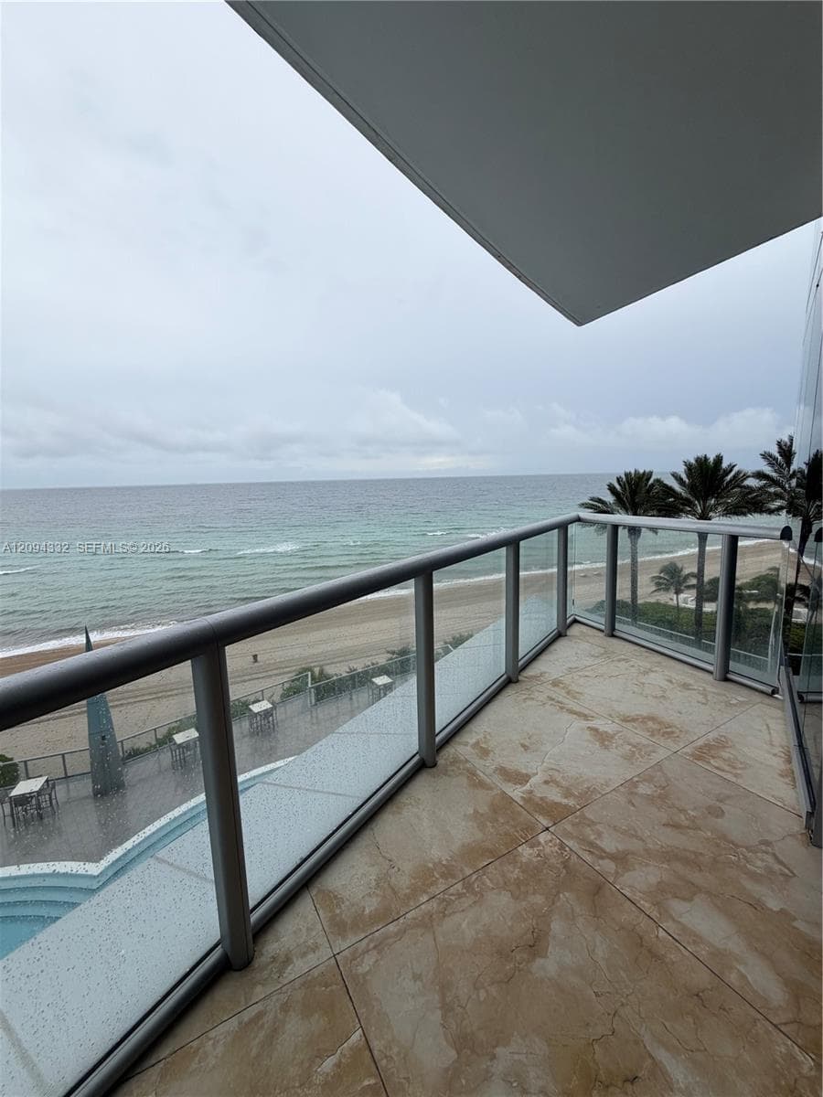Jade Ocean · #904 in Sunny Isles Beach - Photo 2