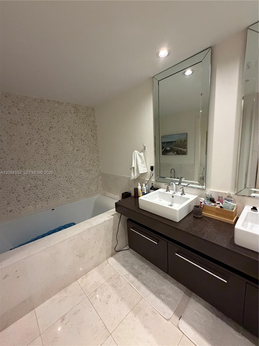 Jade Ocean · #904 in Sunny Isles Beach - Photo 17