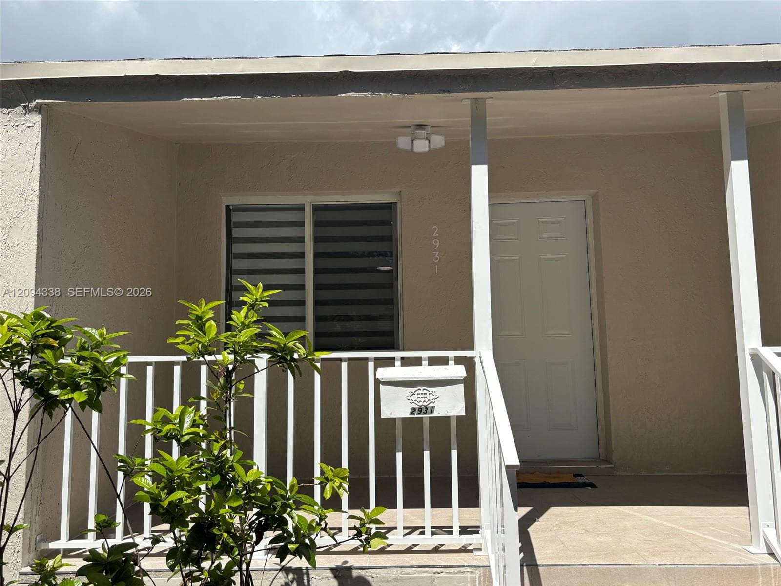 2931 SW 19th Ter photo 1