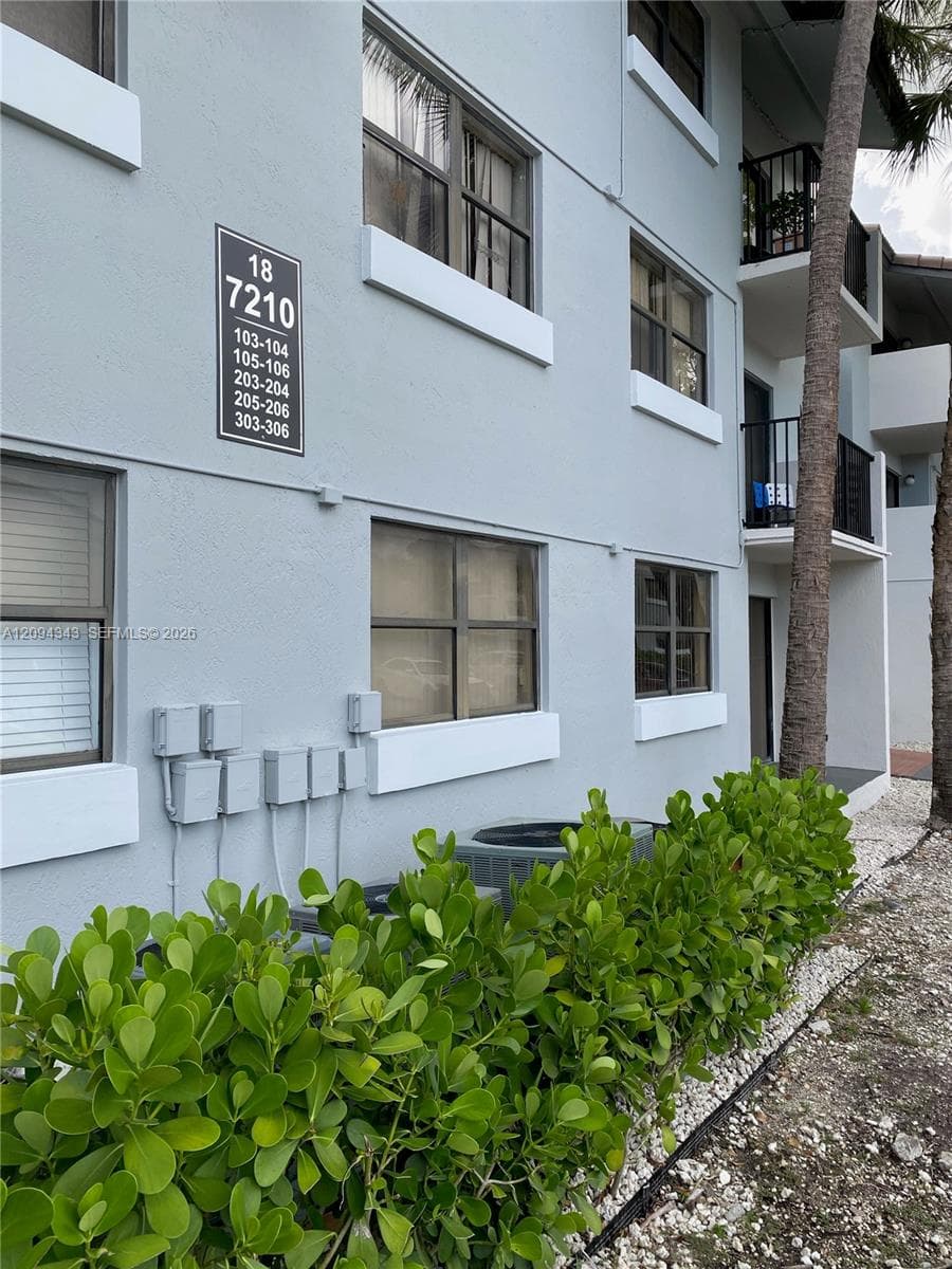 Villa Bellini · #205 in Hialeah - Photo 2