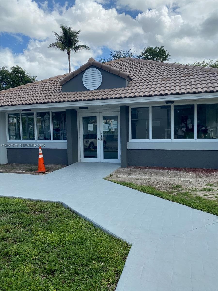 Villa Bellini · #205 in Hialeah - Photo 11