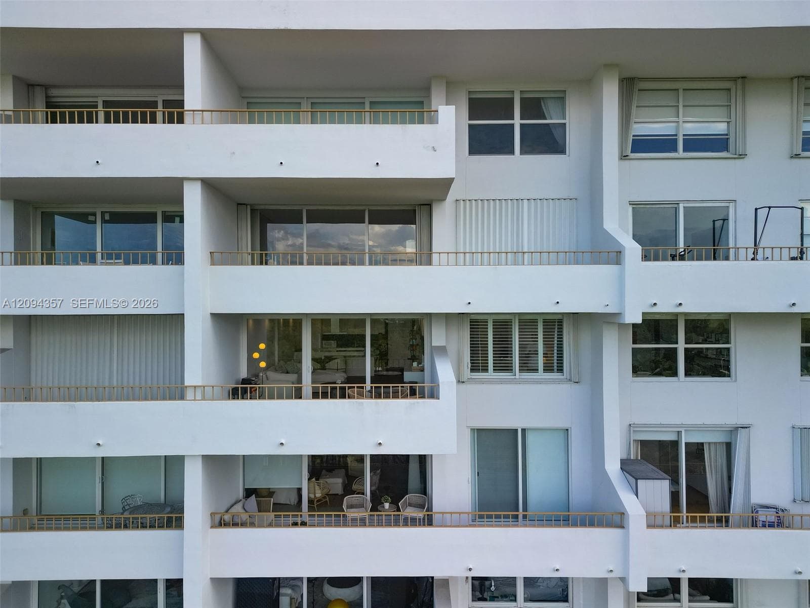 Commodore Club West · #1002 in Key Biscayne - Photo 27