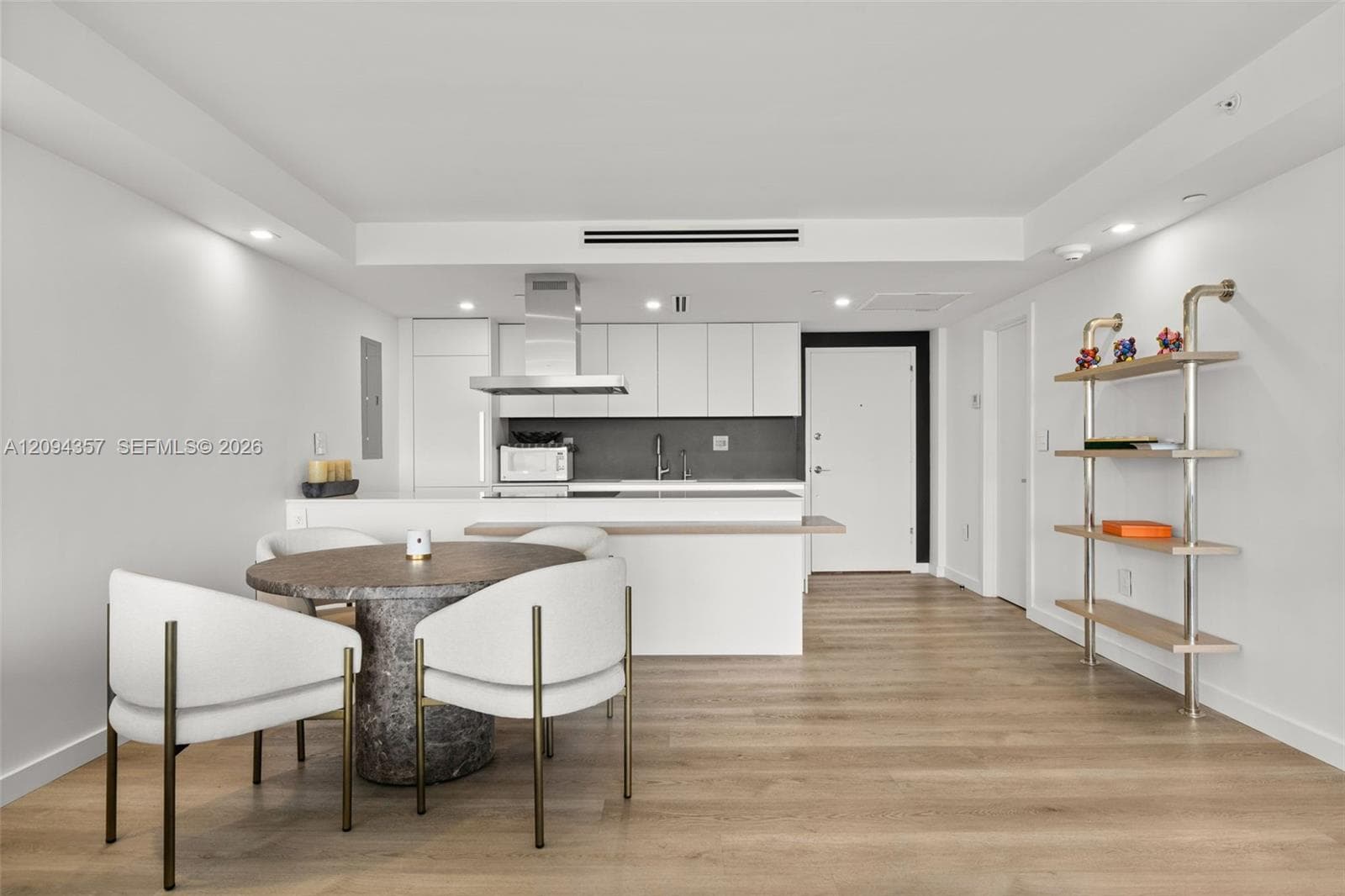 Commodore Club West · #1002 in Key Biscayne - Photo 12